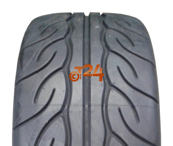 YOKOHAMA ADVAN NEOVA AD08RS 215/40 R17 83W  Sommerreifen